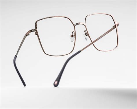 les designers de lunettes suisses misent sur la durabilité spörri optik