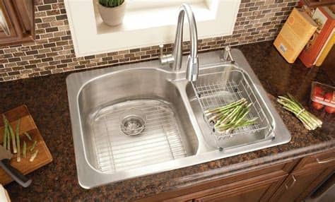 Modern kitchen sink designs are all about beautiful functionality and functionality of beauty. Kitchen Sink Designs with Awesome and Functional Faucet ...