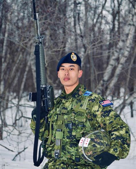 Azrakivlog | sharing maktab tentera diraja maktab tentera diraja (bahasa inggeris this is a passing out parade (pop) or perbarisan tamat latihan of the royal military college malaysia. Jarang lihat Melayu berwajah Korea, gadis2 cuba pikat ...