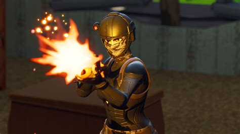 This female outfit also features a modern dark mask with decorative night. Elite Agent 4K 8K HD Fortnite Battle Royale Wallpaper