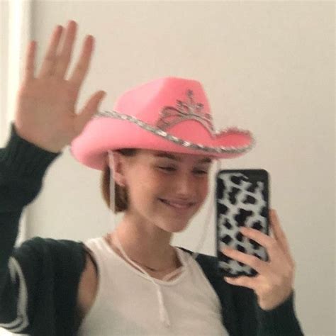 See more ideas about aesthetic, fluffy cows, aesthetic food. Y2K PFP 💕 in 2020 | Pink cowboy hat, Cowboy hats, Indie kids