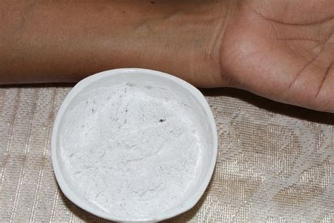 How To Make Your Own Translucent Face And Body Powder