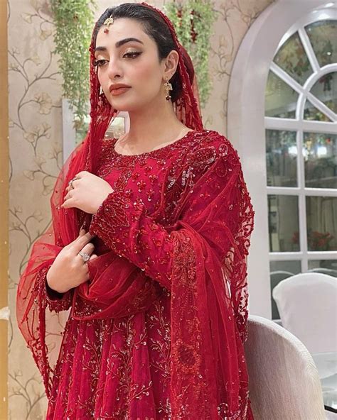 Nawal Saeed Looks Gorgeous In Scarlet Red Bridal Attire Photos