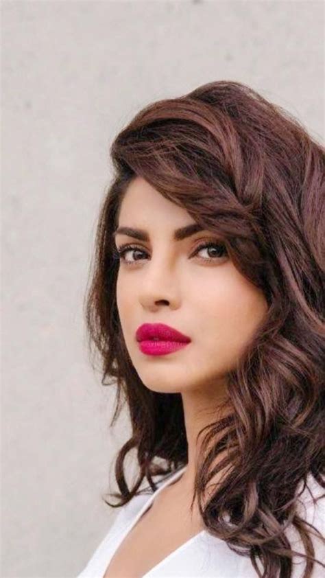 Priyanka Chopra Lipstick Shade ~ Chopra Priyanka Lipstick Hair Makeup