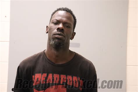 Recent Booking / Mugshot for ROBERT LEE SMITH in Madison County, Alabama