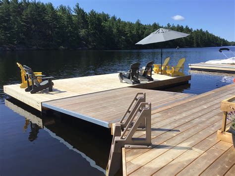 Floating Dock In Cedar In 2020 Floating Dock Floating Raft Aluminum