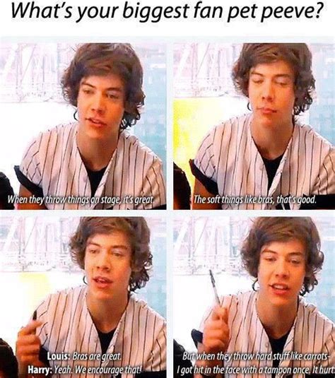 Harry Styles Tampon To The Face Hahaha One Direction Humor One Direction Memes I Love One
