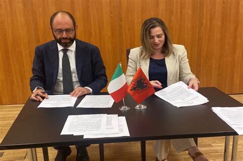 Arnavutluk İtalya emekli maaşı anlaşması Xhaçka Sürekli çalışmanın