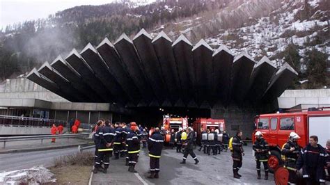 Catastrophe Du Tunnel Du Mont Blanc 20 Ans Déjà