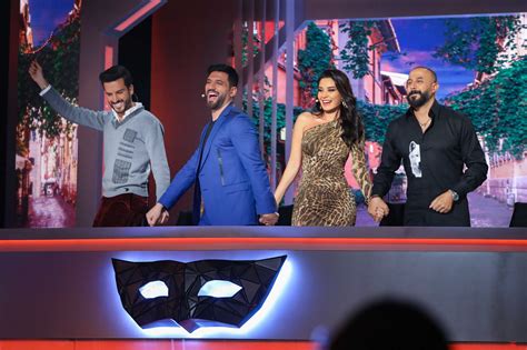The masked singer انت مين الذئب. ديما قندلفت تكشف عن هويتها في تاسع حلقات The Masked Singer ...
