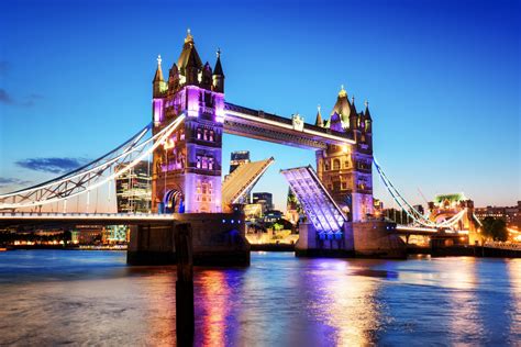 Tower Bridge London - Landmarks - Architecture - Categories - Canvas Prints | Wonder Wall