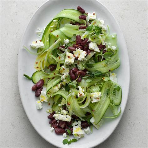 Sallad Med Kidneyb Nor Selleri Och Fetaost Recept Ica Se