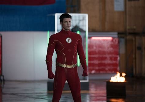 pin by 𝓣 𝓙 𝓦𝓪𝓮𝓰𝓮 on the flash 2014 2023 the flash season premiere gustin