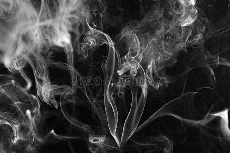 Fumo Astratto Su Fondo Nero Nuvola Di Fumo In Bianco E Nero Immagine Stock Immagine Di