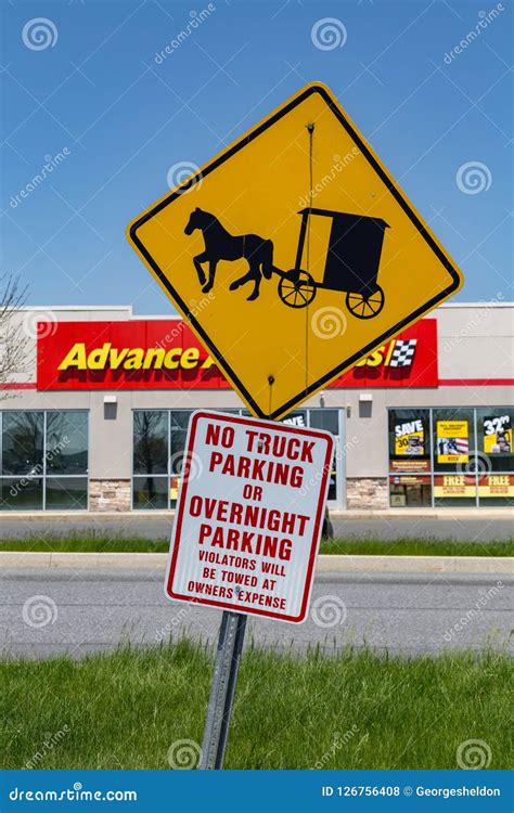 Amish Buggy Parking Sign Editorial Stock Photo Image Of Plain 126756408