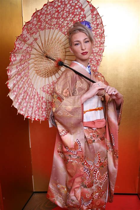 Explore Japan Like Japanese In Kimono Stevie Wong