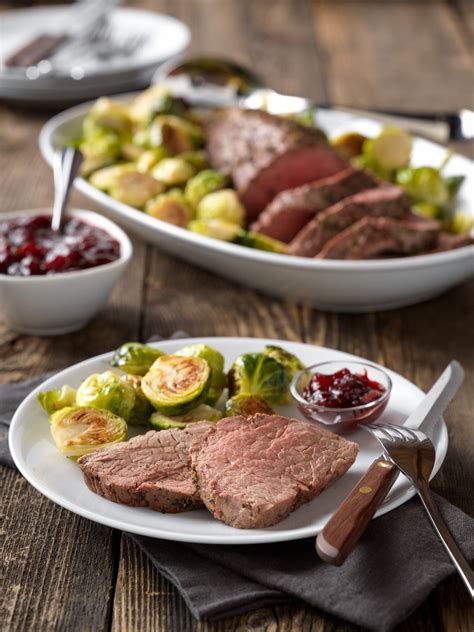 Classic Beef Tenderloin Roast With Cranberry Drizzle Beef Loving Texans