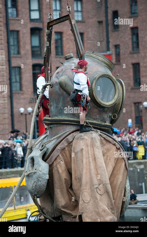 Old Diving Suit Hi Res Stock Photography And Images Alamy