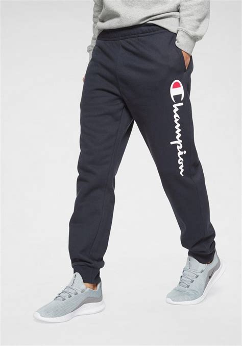 Find men's sweats, hoodies, tees, and more. Champion Jogginghose, Großer Logoschriftzug online kaufen ...