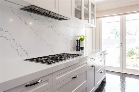 Venatino Statuario Quartz And Alpine White Logie Interiors Kitchen