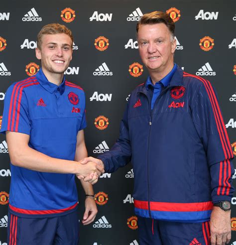 Man utd's 16 teenage debutants under ole gunnar solskjaer who helped earn him new contract. Wilson signs new contract at United - Official @manutd website