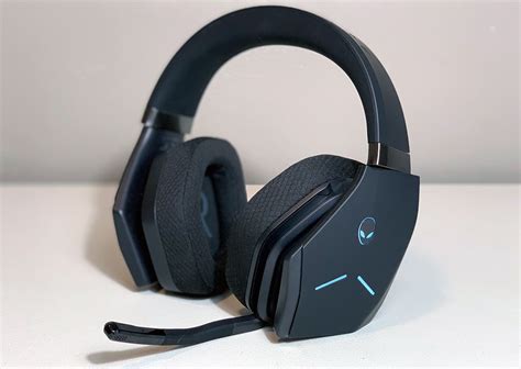 Alienware Aw988 Wireless Headset And Aw959 Elite Mouse Review Hothardware