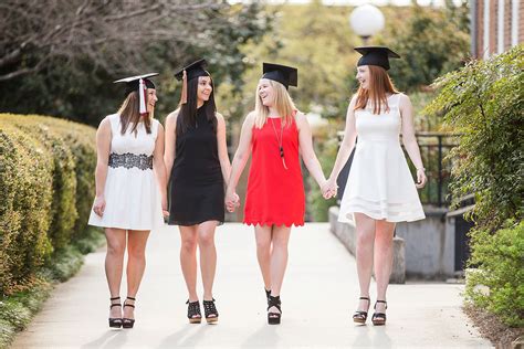 love it when besties do group senior sessions uga delta gamma sorority sisters athens georgia