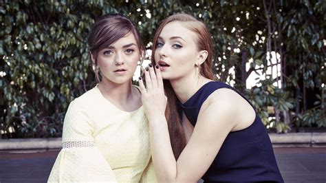 Sophie Turner And Maisie Williams Sophie Turner Wallpapers Maisie