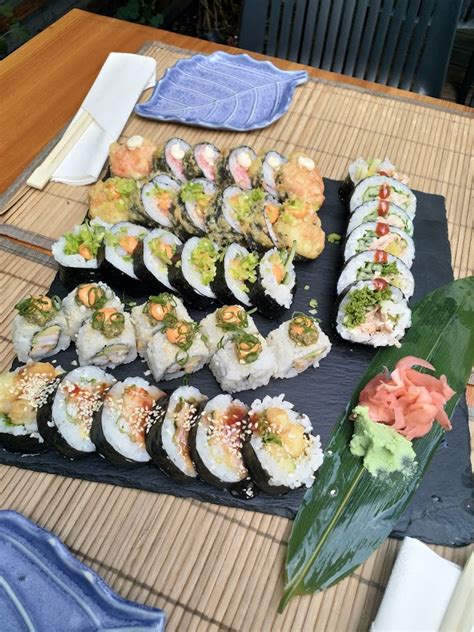 Because most types of seafood are relatively low in calories, most kinds of sushi are as well. Sushi from my local town PL | Best sushi, Healthy diet ...