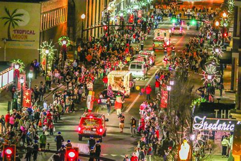 Winners Announced For Annual Huntington Christmas Parade Features