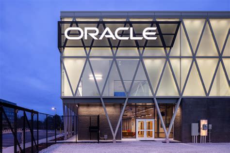 A Tour Of Oracles Office Lab In Chicago Officelovin