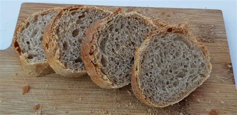 Envie de partager une passion, la fabrication de pains, brioches, croissants, miches. Pain farine semi-complète T110 - Le pain fait maison