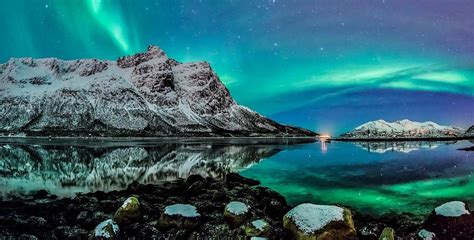 Northern Light On Fjord Northern Lights Planets Wallpaper Northern