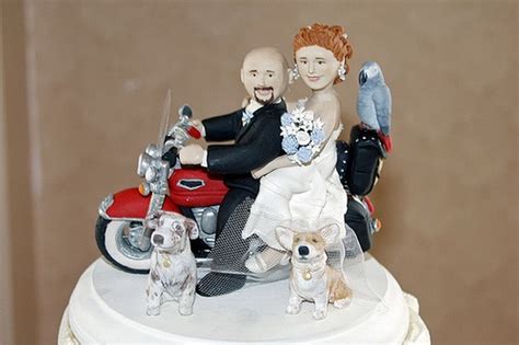 Take the broken pieces of your life, bake a master cake out of it. 41 Funny Bizarre Wedding Anniversary Cake Designs - Mojly
