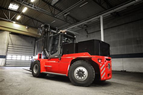 Kalmar Unveils Fully Electric Medium Range Forklift News Maintworld