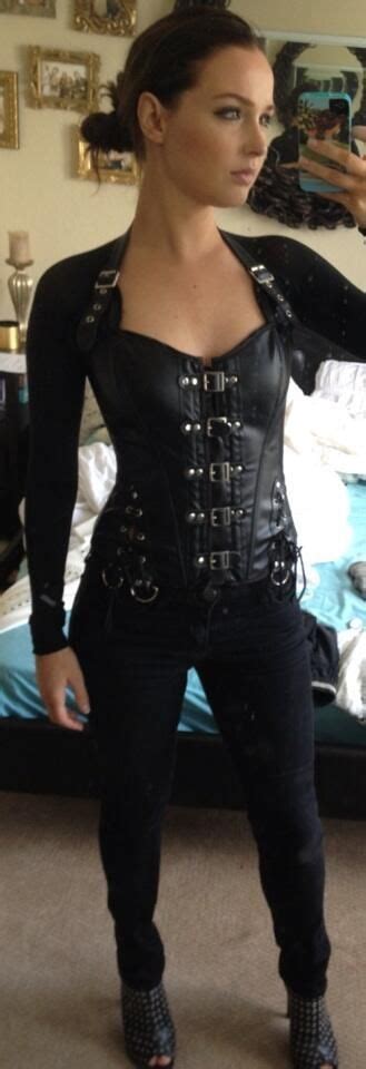 Selfie Of Corset Top On This Sexy Goth Girl See More Sexy Free