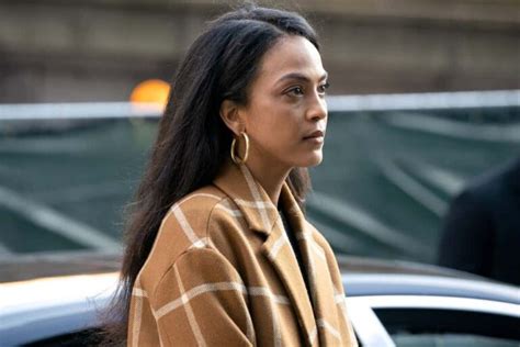 The crossover starts on law & order: LAW AND ORDER ORGANIZED CRIME Season 1 Episode 2 Photos ...