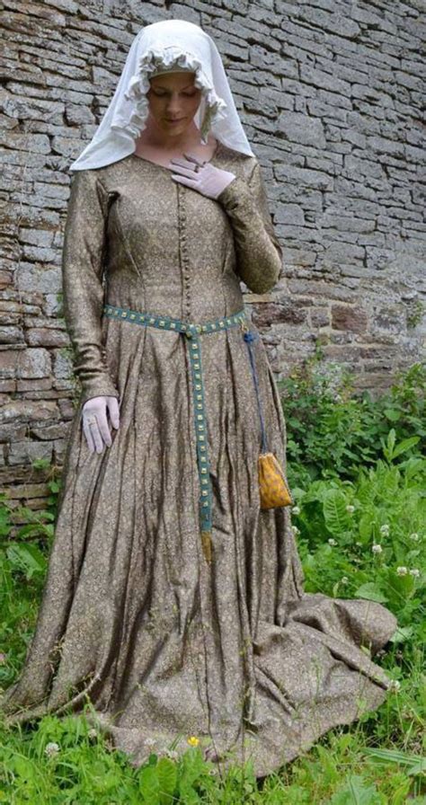 Medieval Clothing Medieval Fashion Historical Dresses