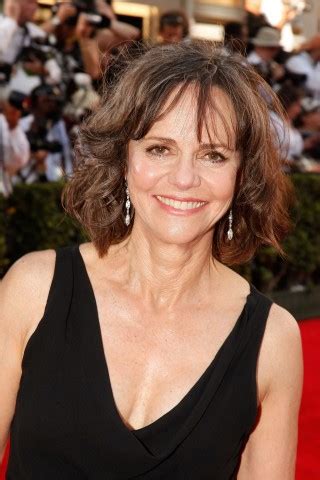Not too long, and not too short but beyond perfect: Hair Cuts: Medium Length Hair Styles For Women Over 40