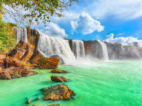 Dry Nur Beautiful Waterfall In Vietnam With Turquoise