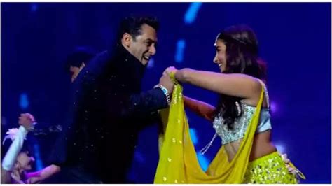Salman Khan In Love With Pooja Hegde Read To Find Out