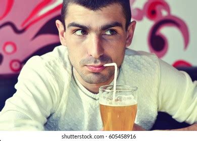 Because they are ingesting more alcohol in a shorter period of time, they will clearly get more drunk faster. Drinking Through Straw Images, Stock Photos & Vectors ...