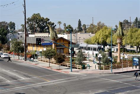 New Plaza In Front Of Lankershim Depot In Noho The Source