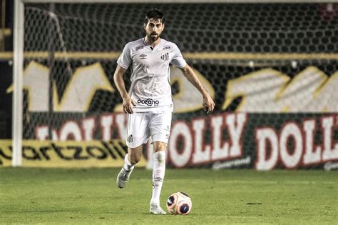Luan peres petroni (born 19 july 1994), known as luan peres (brazilian portuguese: Diniz é consultado sobre possível venda de Luan Peres ...