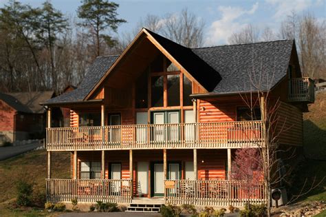 Log Homes Pros And Cons Refinish Color Stain Insulation
