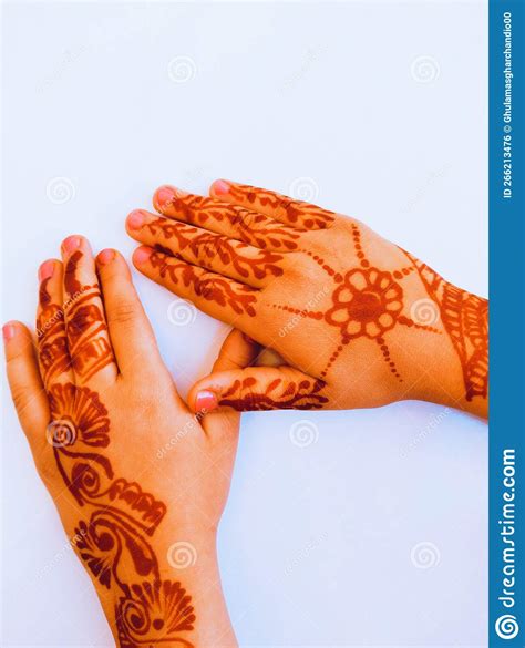 beautiful henna tattoo mehndi design tattoos stencils prints on a girl female backhands wedding