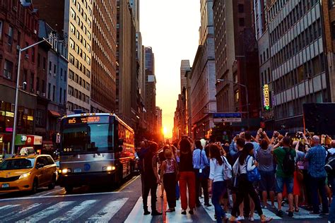 Manhattanhenge In Nyc 2019 Guide Including Best Spots To