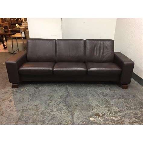 We offer a wide range of contemporary furniture, from our classic stressless recliner chairs, ottomans, love seats and sofas, to fully customizable home theater seating and coordinating accessories. Ekornes Stressless Leather Reclining Sofa | Chairish