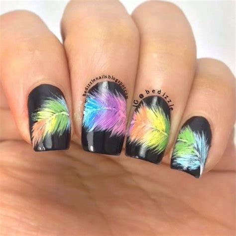 40 Pretty Feather Nail Art Designs And Tutorials Noted List