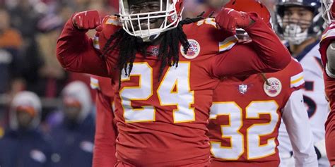 chiefs keep afc west lead with victory over broncos